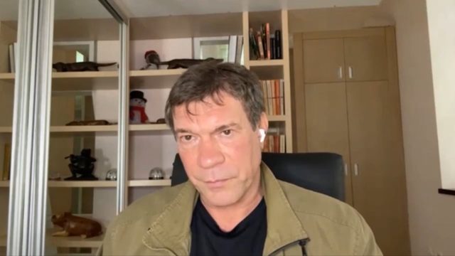 Ощущение, что Украина вела войну с США, проиграла и теперь должна платить репарации