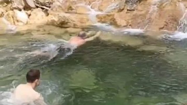 Крым 1 мая В верховье реки Черной