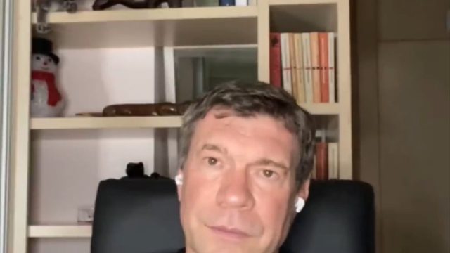 Топор над Зеленским занесен — какие рычаги влияния есть у США?