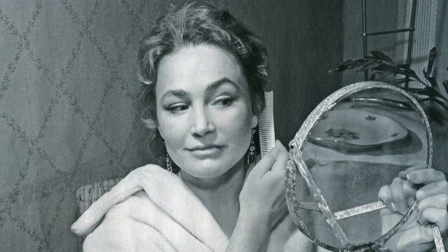 Редкие фотографии Людмилы Хитяевой