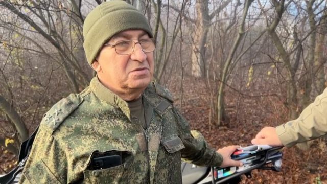 Навестил старого полковника. Знакомы с 15 года Еще в строю Ноябрь 2025