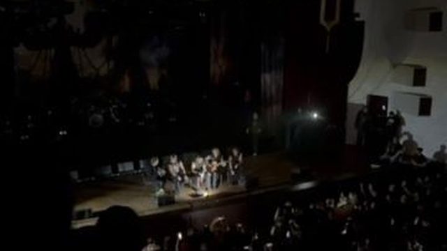 Кипелов продолжил петь после обстрела и отключения света в Белгороде