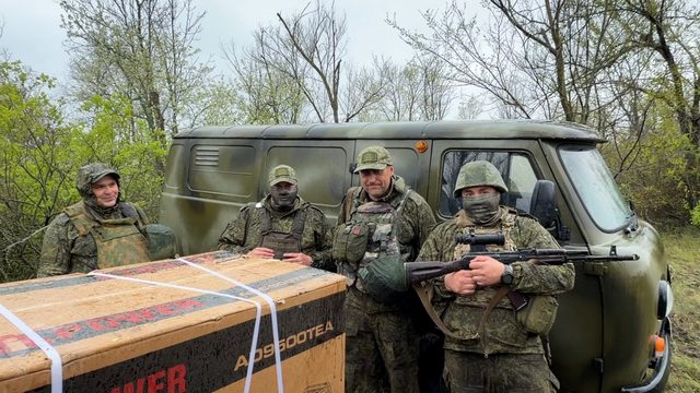 От колхозников с душой в бой уходит конь большой. Воронежу привет. Апрель 2026