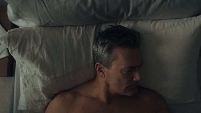 Друзья и соседи 2 сезон 1 серия «Мы здесь, пока нас нет» (сериал, 2026)