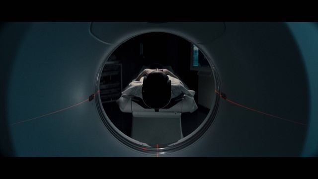 Разбитое зеркало (Отражение) (фильм, 2008)