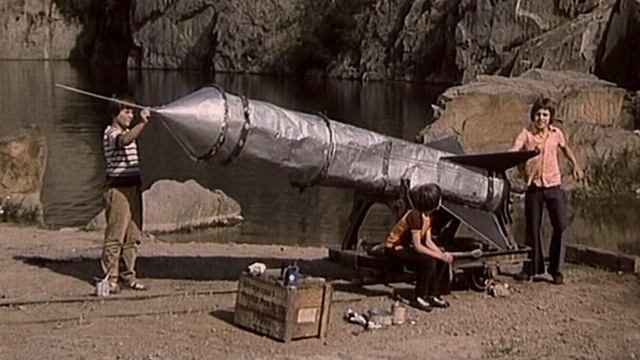Приключения в каникулы 1 серия «Явление» (сериал, 1978)