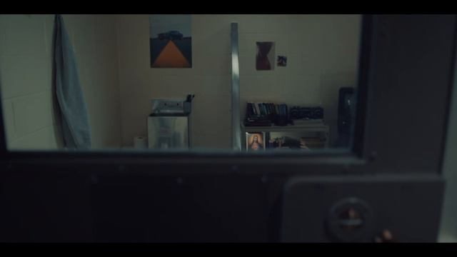 Прекрасное место, чтобы умереть 3 серия «Как гром среди ясного неба» (сериал, 2024)