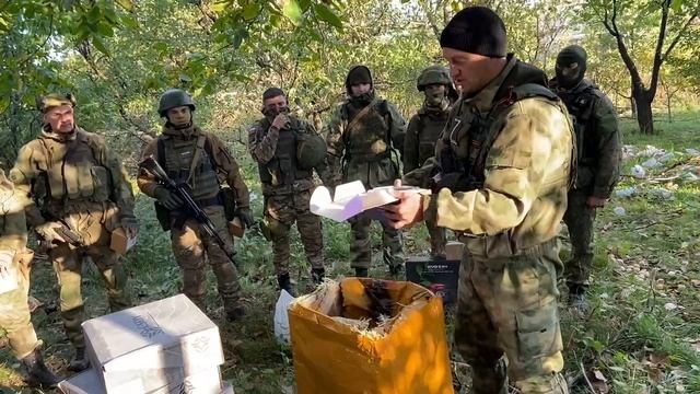 Физкульт привет от наших родных и непобедимых любителей спорта.