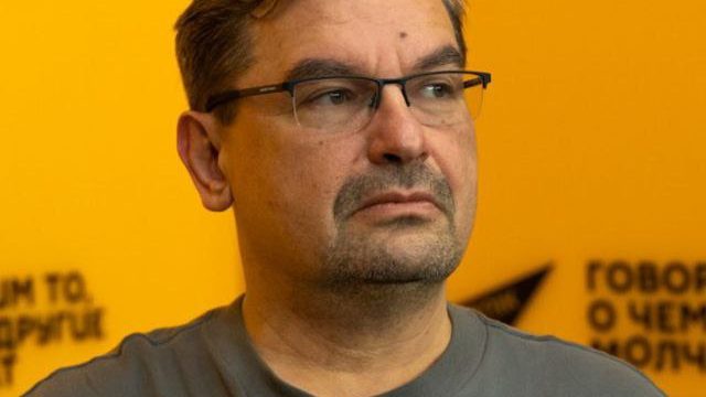 Строго по факту с Онуфриенко: планы Польши на Украину, пацифисты-террористы и Трампошоу