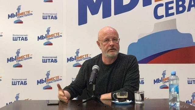 О патриотизме, образовании  и переводах - встреча с молодежью и волонтерами Севастополя